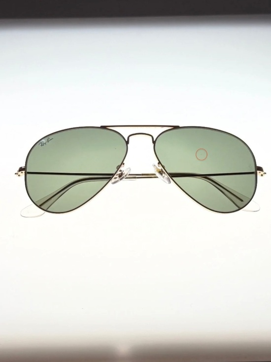 Ray-Ban~Aviator Classic~RB3025~Gold Frame:Green Lenses~Size 55-14 main image 9